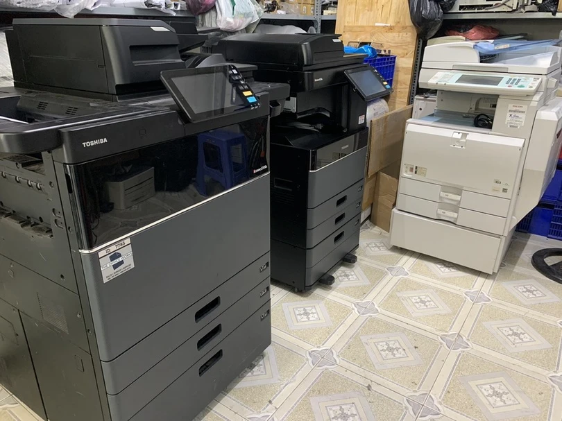 Vậy nên mua và sử dụng máy in hay máy photocopy
